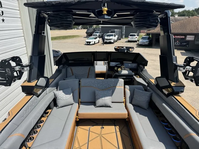 Slide: The Image of Nautique Super Air Nautique G25 Paragon 2026 - 5