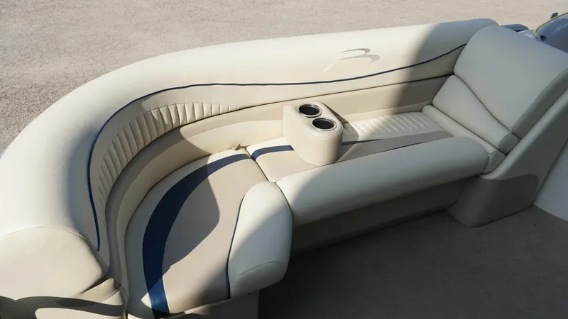 Slide: The Image of Bennington 2075 GLI 2010 - 13