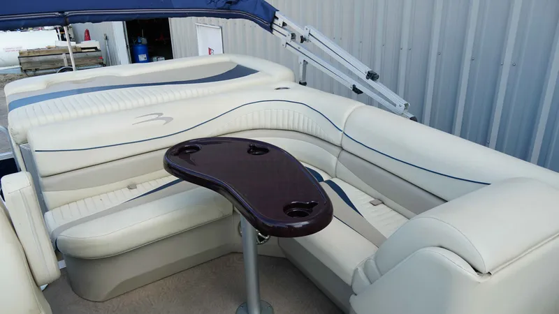 Slide: The Image of Bennington 2075 GLI 2010 - 15