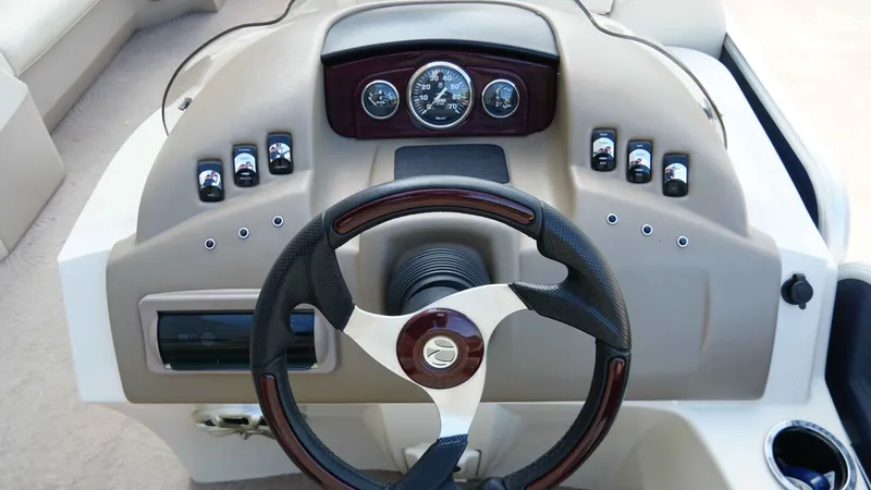 Slide: The Image of Bennington 2075 GLI 2010 - 17