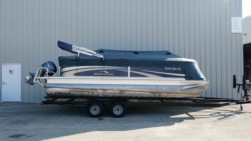 Slide: The Image of Bennington 2075 GLI 2010 - 24