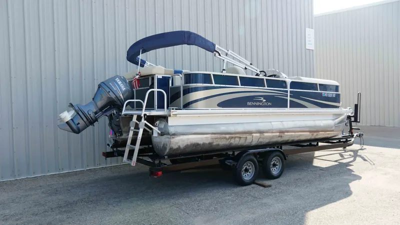 Slide: The Image of Bennington 2075 GLI 2010 - 3