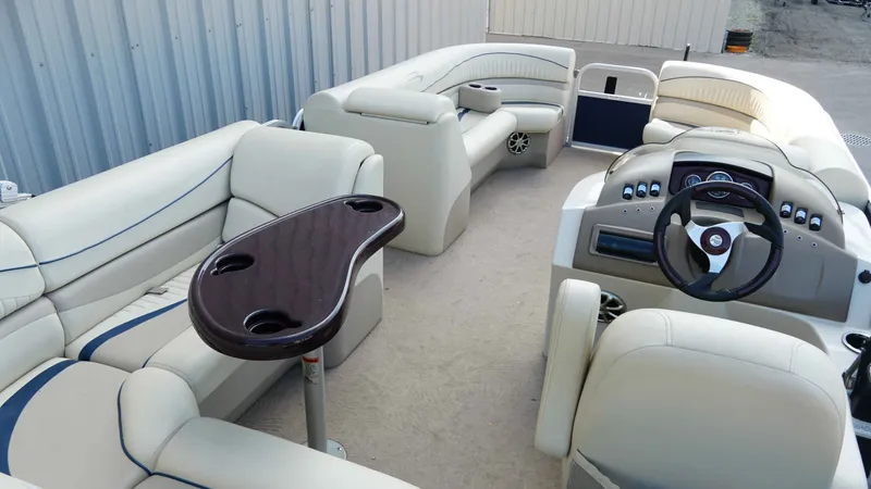 Slide: The Image of Bennington 2075 GLI 2010 - 7