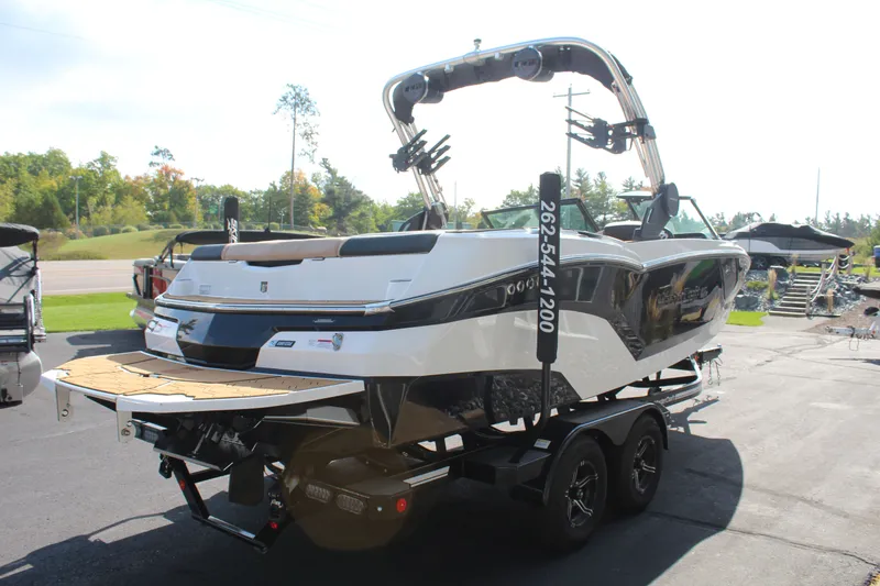 Slide: The Image of MasterCraft NXT22 2024 - 5
