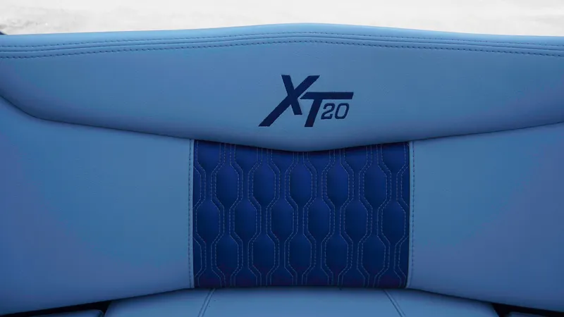 Slide: The Image of MasterCraft XT20 2023 - 17