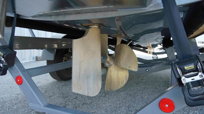 Slide: The Image of MasterCraft XT20 2023 - 28