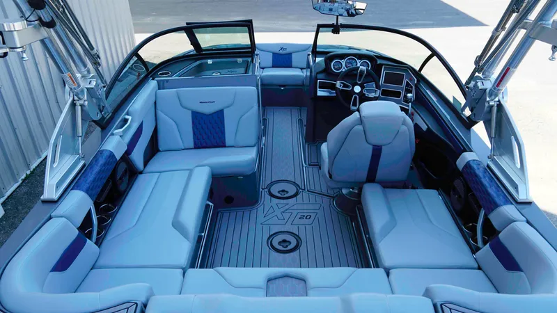 Slide: The Image of MasterCraft XT20 2023 - 8