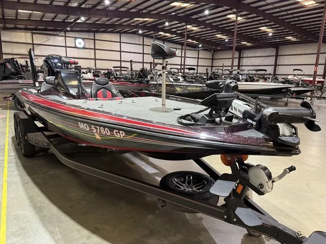 Slide: The Image of Skeeter ZX250 W/Yamaha 250 2020 - 3