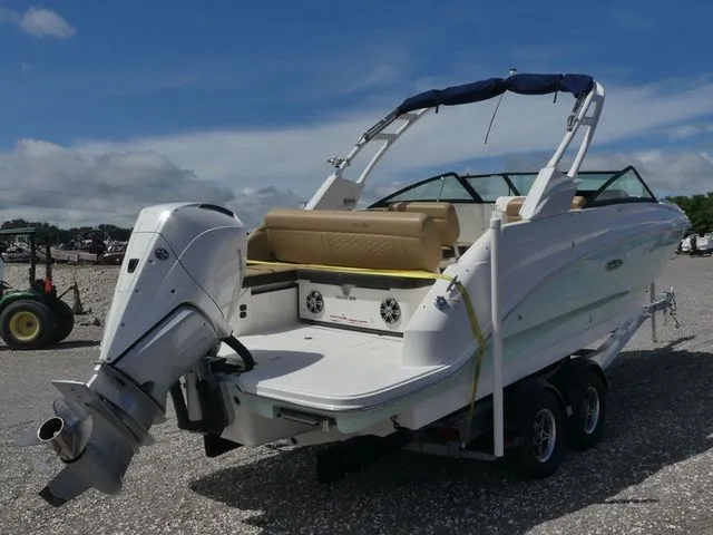 Slide: The Image of Sea Ray SDX 250 Outboard 2022 - 4