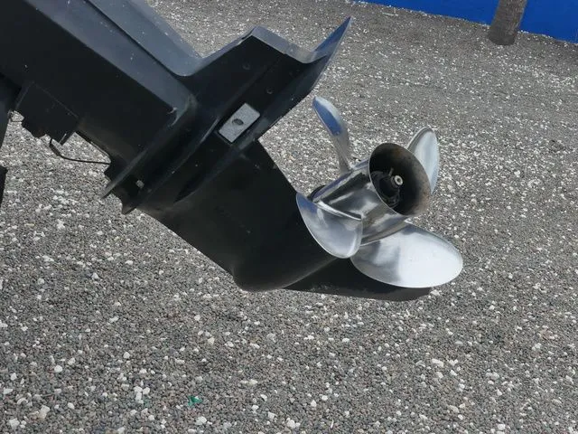 Slide: The Image of Caravelle 210 Center Console 2000 - 12