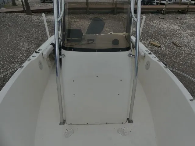 Slide: The Image of Caravelle 210 Center Console 2000 - 14