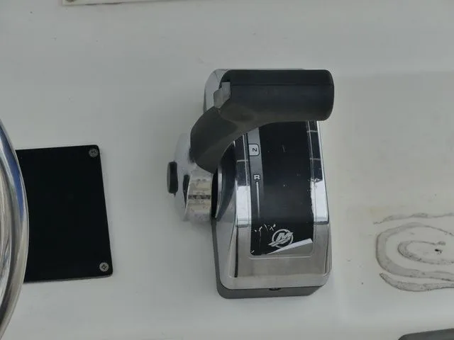 Slide: The Image of Caravelle 210 Center Console 2000 - 20