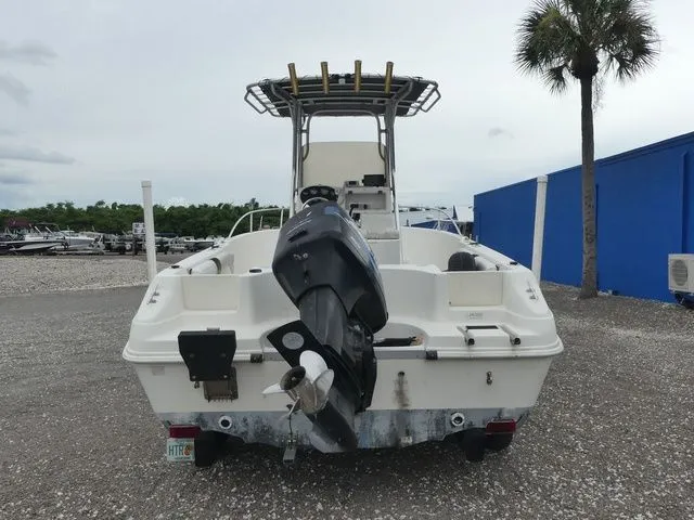 Slide: The Image of Caravelle 210 Center Console 2000 - 5