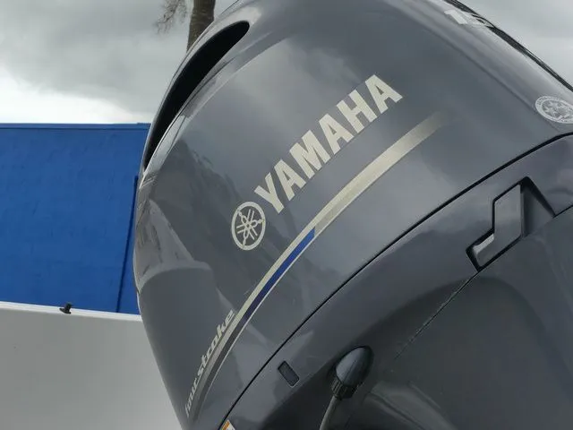 Slide: The Image of Sportsman Tournament 214 Bay Boat 2020 - 11