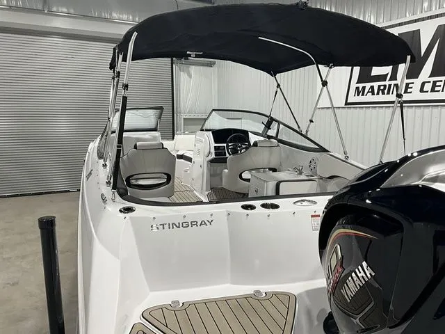 Slide: The Image of Stingray 231 DC 2026 - 10