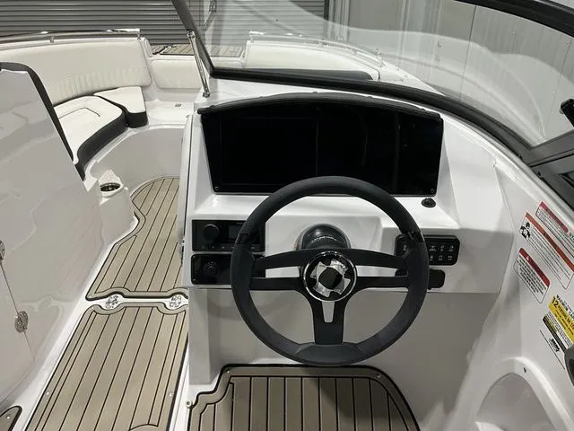 Slide: The Image of Stingray 231 DC 2026 - 20