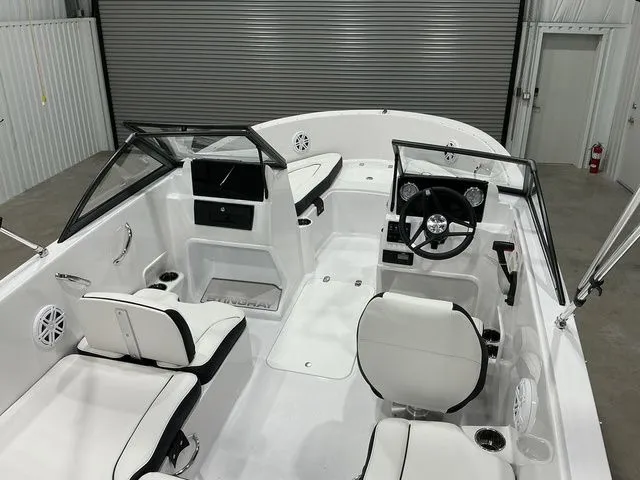 Slide: The Image of Stingray 172 DC 2026 - 20