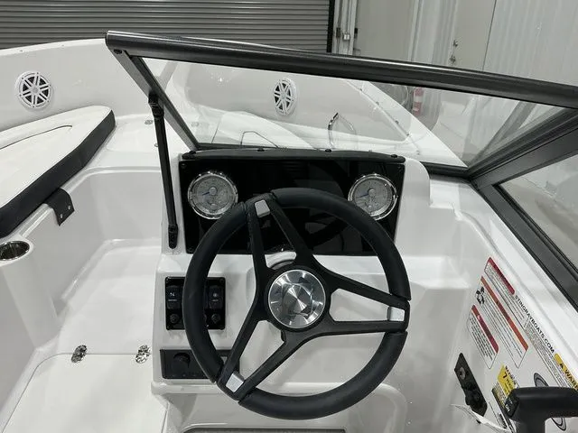 Slide: The Image of Stingray 172 DC 2026 - 6