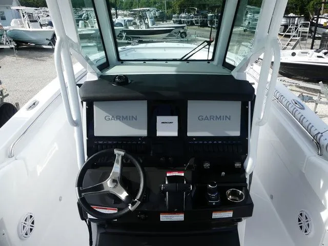 Slide: The Image of Blackfin 272 CC 2026 - 13