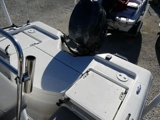 Slide: The Image of Skeeter ZX 20 2012 - 14