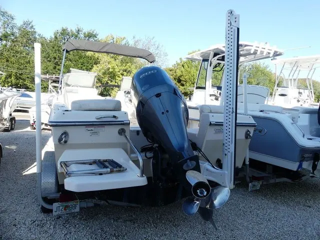 Slide: The Image of Grady-White Freedom 205 2015 - 5