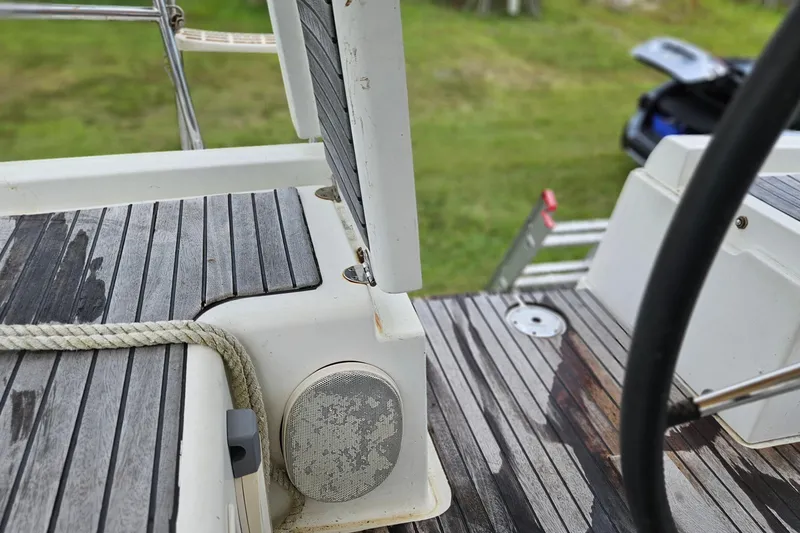 Slide: The Image of Rusty Magma grill on Beneteau Oceanis 34 GT yacht, 2010 model, with blurred background. - 15