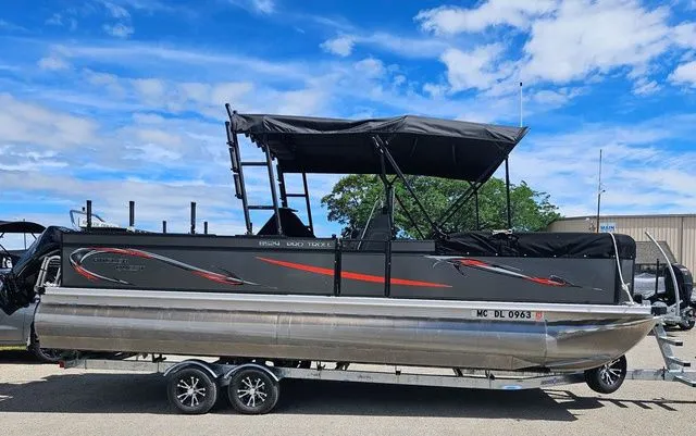 Slide: The Image of Angler Quest 8524 Pro Troll 2025 - 1