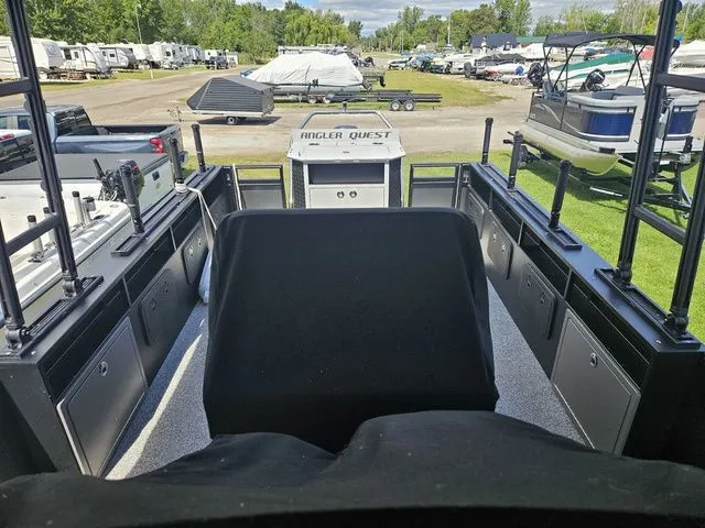 Slide: The Image of Angler Quest 8524 Pro Troll 2025 - 7