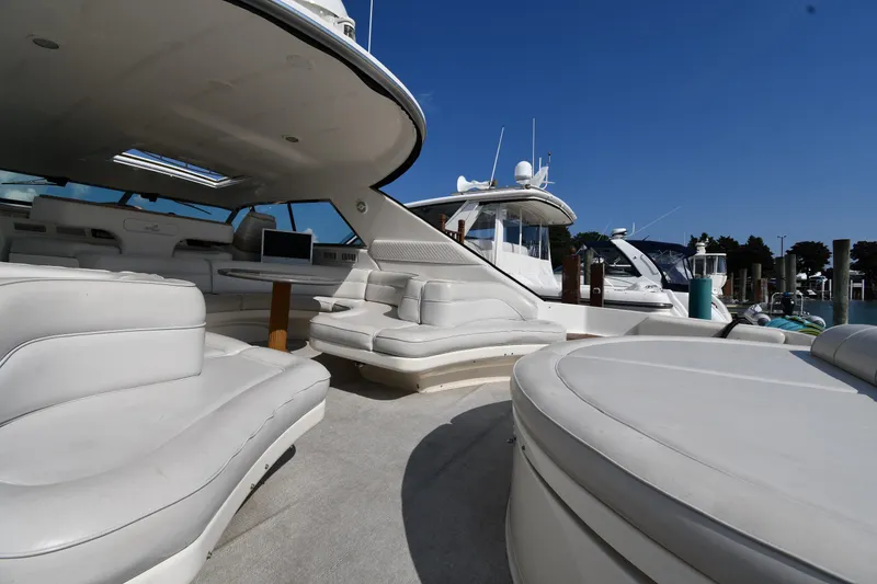 Slide: The Image of Luxurious 1995 Sea Ray 630 Sundancer yacht interior with plush seating and modern amenities. - 22