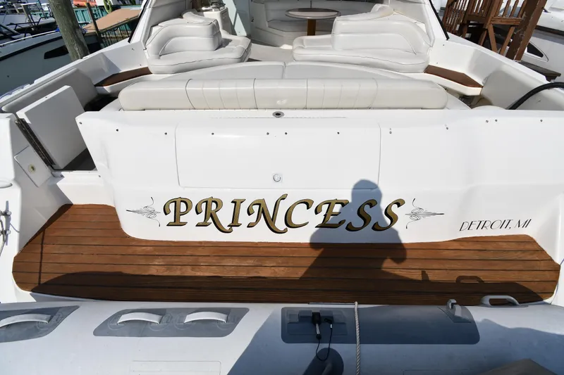 Slide: The Image of 1995 Sea Ray 630 Sundancer yacht named "Princess" docked in Detroit, MI. - 35