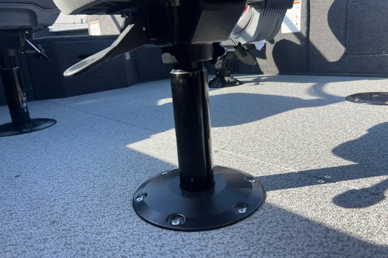 Slide: The Image of 2026 Crestliner 2050 Fish Hawk boat interior with pedestal seat base. - 29