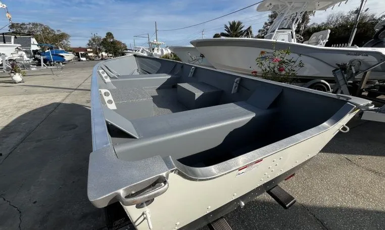 Slide: The Image of Starcraft ALASKAN 13 TL DLX SPLIT SEAT 2024 - 3