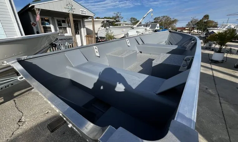 Slide: The Image of Starcraft ALASKAN 13 TL DLX SPLIT SEAT 2024 - 4