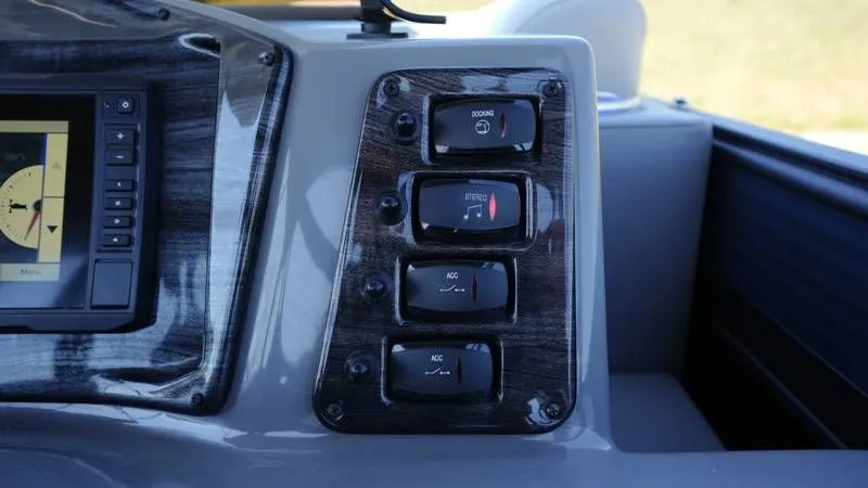 Slide: The Image of Qwest 822 Splash Pad RWLTZ 2023 - 40