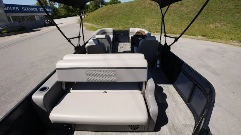 Slide: The Image of Qwest 822 Splash Pad RWLTZ 2023 - 44