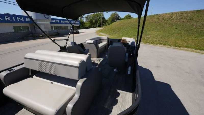 Slide: The Image of Qwest 822 Splash Pad RWLTZ 2023 - 53