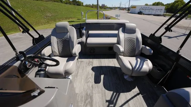 Slide: The Image of Qwest 822 Splash Pad RWLTZ 2023 - 77