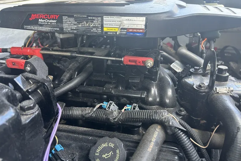 Slide: The Image of Engine of a 2003 Chris-Craft Corsair 28 boat, featuring Mercury MerCruiser components. - 16