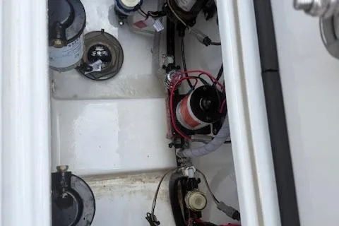 Slide: The Image of 2022 Sea Hunt Gamefish 30 Forward Seating boat engine compartment. - 6