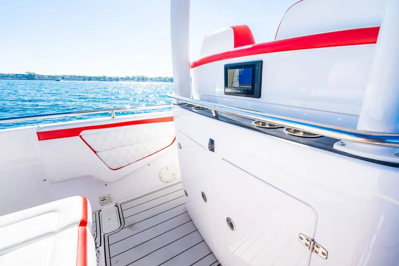 Slide: The Image of Airship 340 RIB 2020 - 37