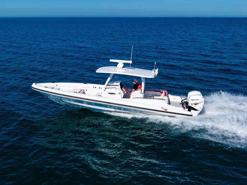 Slide: The Image of Airship 340 RIB 2020 - 4