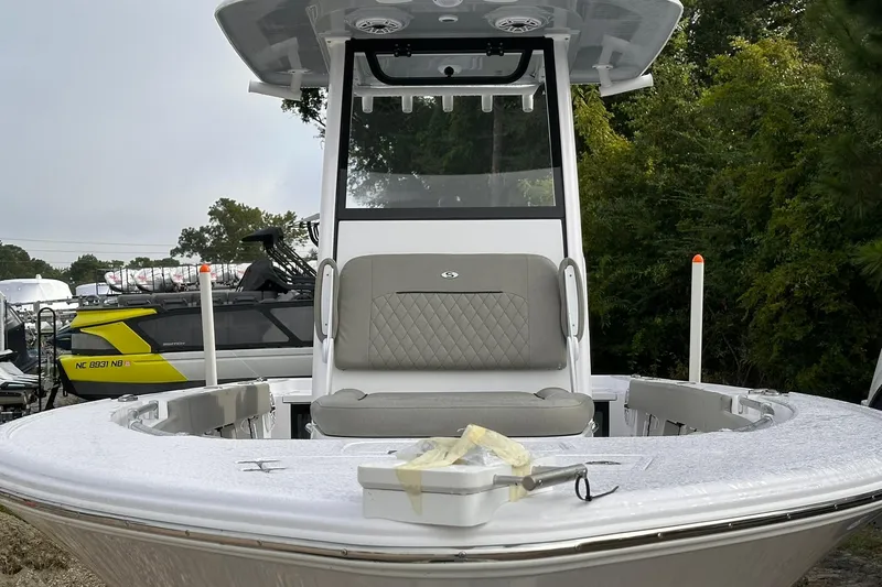 Slide: The Image of 2025 Sportsman Masters 247OE Bay Boat with sleek design and comfortable seating. - 36