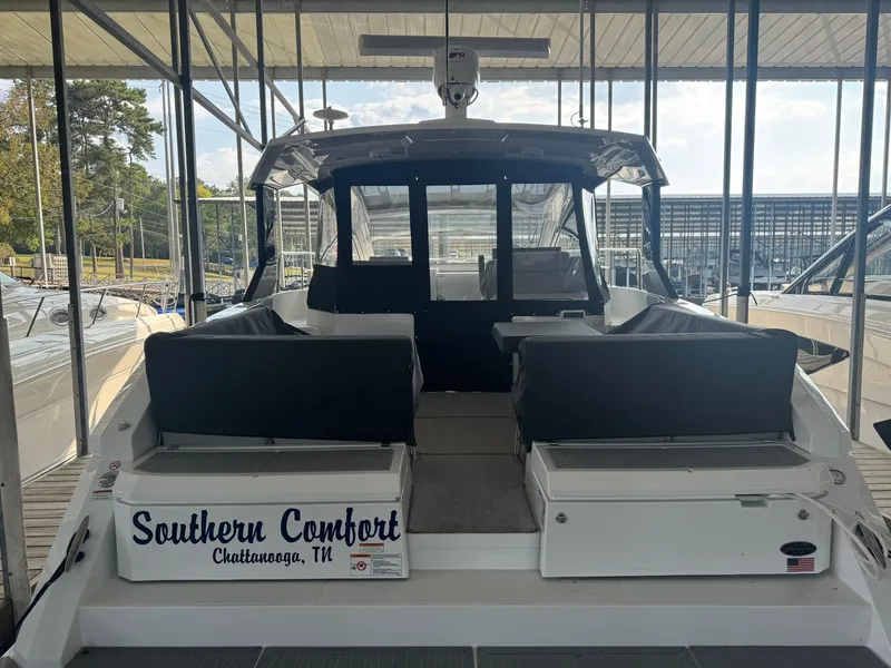 Slide: The Image of Cruisers Yachts 390 Express 2022 - 2