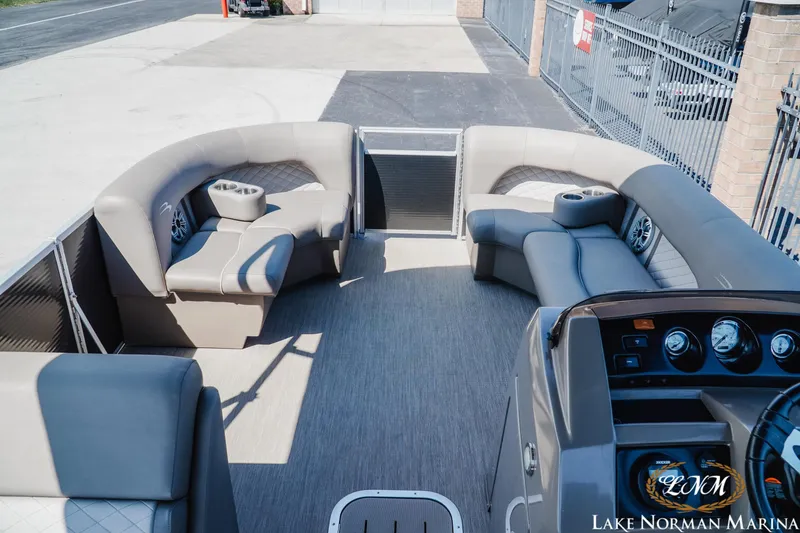 Slide: The Image of Bennington 22SSBXP 2018 - 7