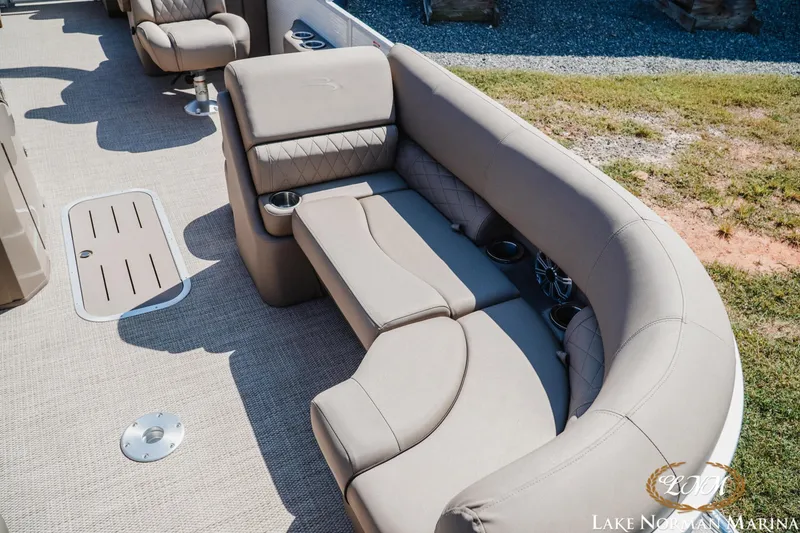 Slide: The Image of Bennington 23SSRXP 2019 - 13