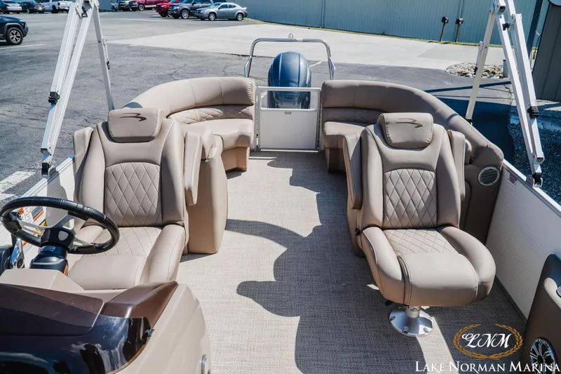 Slide: The Image of Bennington 23SSRXP 2019 - 14