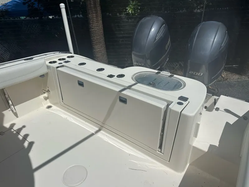 Slide: The Image of Cobia 280 2021 - 2