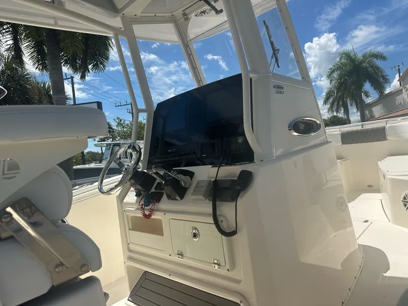 Slide: The Image of Cobia 280 2021 - 5