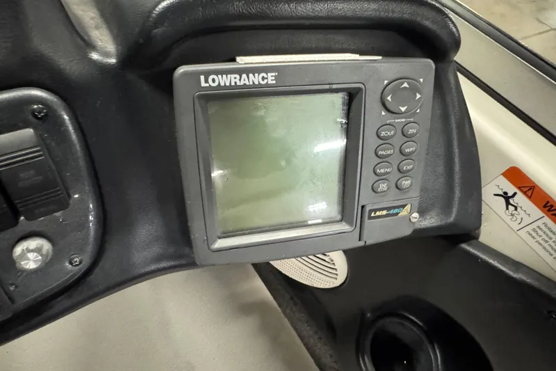 Slide: The Image of Lowrance LMS-480M fishfinder on 2008 Ranger 1850 Reata boat dashboard. - 8