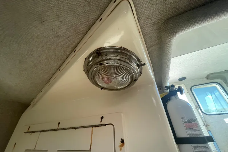 Slide: The Image of 2007 Parker 2820 XLD Sport Cabin interior light and fire extinguisher detail. - 73